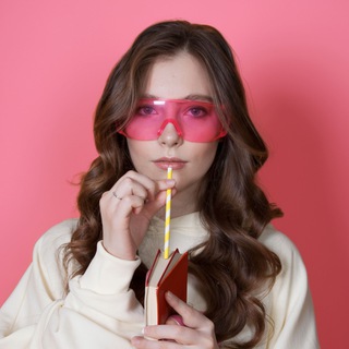 Логотип @realizm_i_bukvi - Реализм и буквы | Алёна Новская