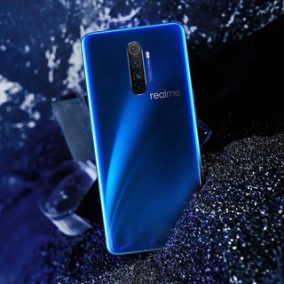 Логотип @realmebyoppo - Realme X2 y X2 Pro - Español