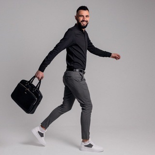 Логотип @realtor_cv - ВІТАЛІЙ РІЄЛТОР | НЕРУХОМІСТЬ