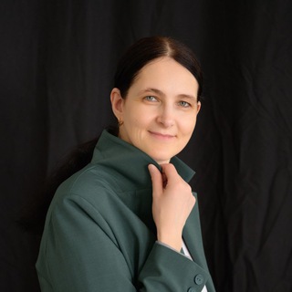 Логотип @realtornadezhda - 🗝 Надежда Дмитрук - Честный риэлтор с душой поэта