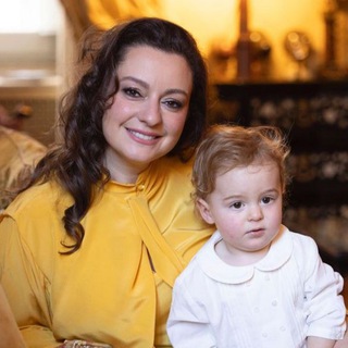 Логотип @rebecca_victoria_romanoff - Светлейшая Княгиня Виктория Романовна