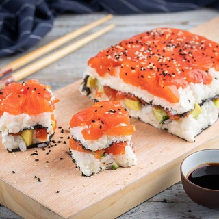 Логотип @receptiki_vkusno - Любимая еда на любой вкус