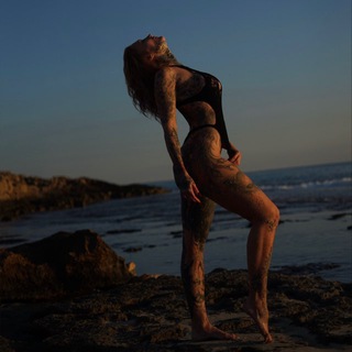 Логотип @red_natified - red.Natified