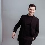 Логотип @redcircule - Красный Циркуль