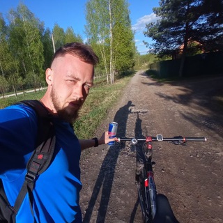 Логотип @redinsiderz - The RedBulla insiderZ