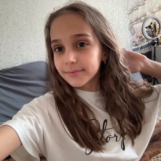 Логотип @redisi4655 - Оля