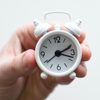 Логотип @redpillyourneighbor - WAKE UP - Arrêtons ce cauchemar qui n'en finit pas