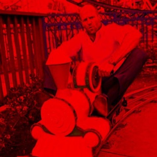 Логотип @redpit2007 - мама роди меня обратно