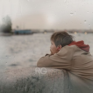 Логотип @redwhiteliinkk - rǝd ɐrt gɐllǝry