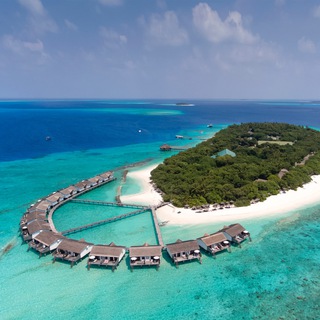 Логотип @reethibeachresort - Reethi Beach Resort. Official. RUS