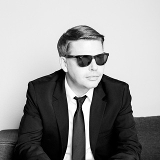 Логотип @regenauer - Tom-Oliver Regenauer