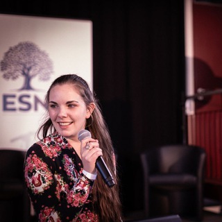 Логотип @reinweiblich - Reinhild Boßdorf ✌🏼🖊️