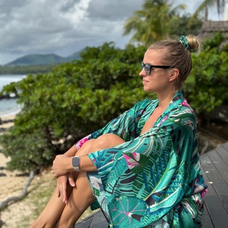 Логотип @relaxmauritious - Чиллаут на Маврикии