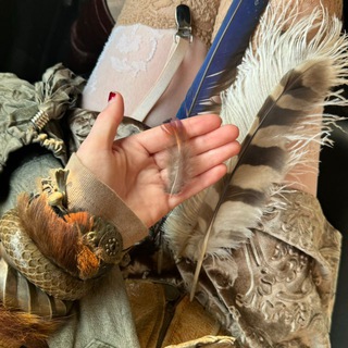 Логотип @relicts0 - ᥅ꫀꪶ꠸ᥴꪻᦓ