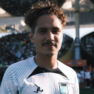 Логотип @renar1o - renar1o