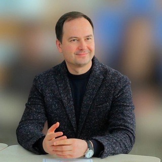 Логотип @renard82 - Ренард Кутковский
