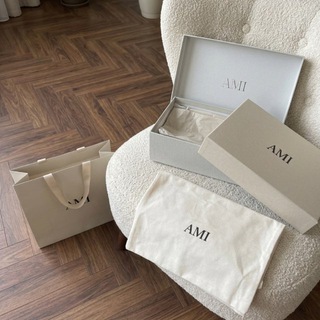 Логотип @reneessma_clo - reneessma.clo