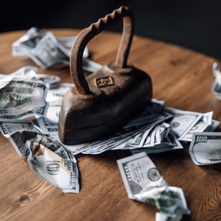 Логотип @rentierus_chat - Chat_Рантьетолог • А. Никифоров