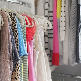 Логотип @resale_market - РЕСЕЙЛ «все свои»