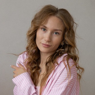 Логотип @reshetnikovat - TANYANEKS 🧿 контент на каблуках