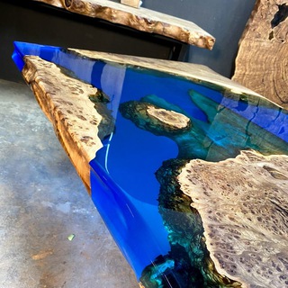 Логотип @resinwoodspace - Мир дерева