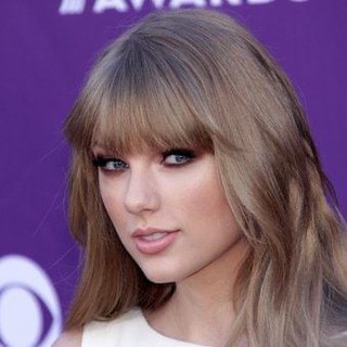 Логотип @retailerswiftchat - Чат Риты