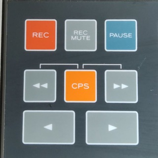 Логотип @retrodevice - Ретро Девайс