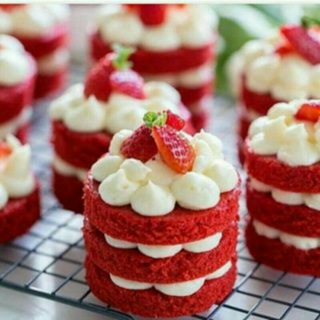 Логотип @retseptlar_kanal - PAZANDA_KELIN