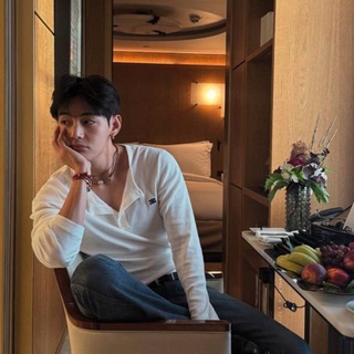 Логотип @retwied - эдем