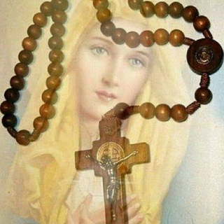 Логотип @rezandorosarios - Rezando Rosarios