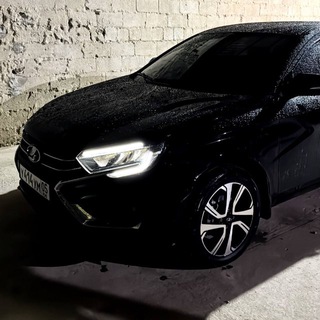 Логотип @richmove7 - 𝐑𝟕𝟕