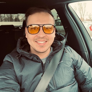 Логотип @rinat_delaet - Ринат делает