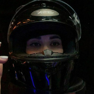 Логотип @rivaoxi - инь и ян.