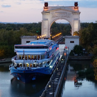 Логотип @riverfleet_volgograd - ⚓️Теплоход в объективе📸 ( Речной Флот Волгоград)