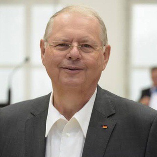 Логотип @robertfarle557 - Robert Farle MdB OFFIZIELL