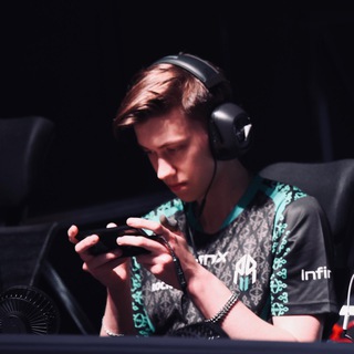 Логотип @rockmoments - Rockkk Moments