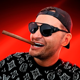 Логотип @rocknrollapoker - тот самый rocknrolla