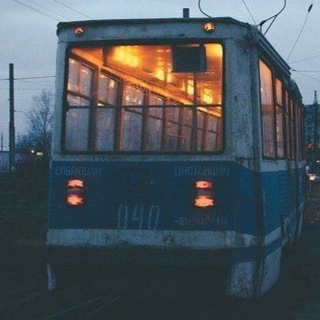 Логотип @rodnieebenya - Родные ебеня