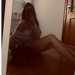 Логотип @roksoolanaaa_b - 🦭