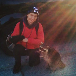 Логотип @RomanCanadian - Roman Canadian