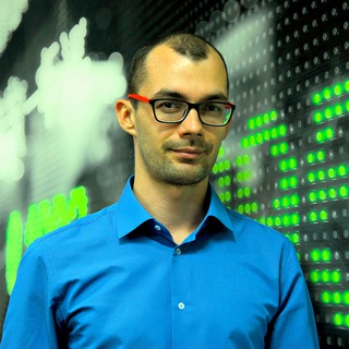 Логотип @romablog - Рома с Маржин+Колла