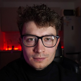 Логотип @romachastin - Рома Частин