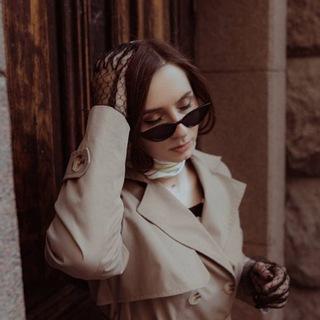 Логотип @romaesth - romaesth
