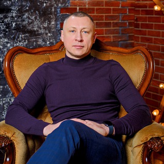 Логотип @roman_burchakov - Роман Бурчаков | Бизнес в ТОП 🏆