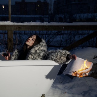 Логотип @romanastasitmn - romanastasi