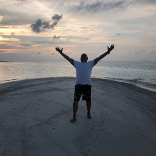 Логотип @romandolya1 - Роман Доля