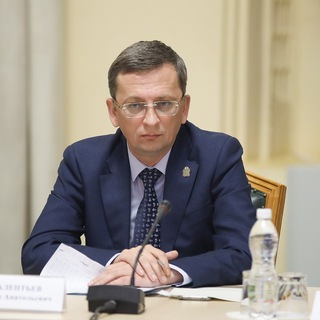 Логотип @romankalentyev - Роман Калентьев