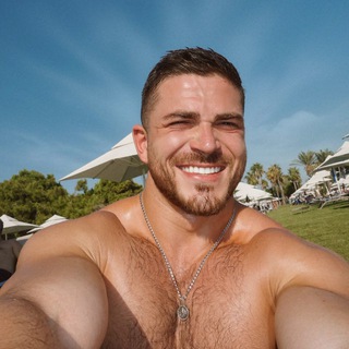 Логотип @romankapa - Roman KAPA