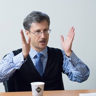 Логотип @romanmelnichenko - Роман Мельниченко