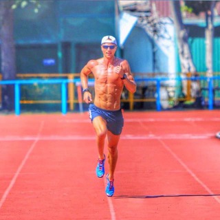 Логотип @romann_trubetskooy - Бегущий мотиватор